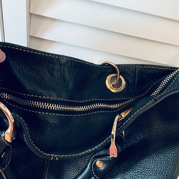 Gorgeous Pebble Leather Tote - Picture 8 of 9